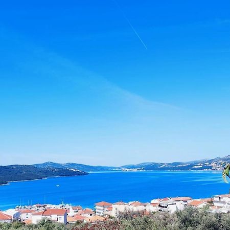 Dream View Apartments Dalmatia Трогир Екстериор снимка