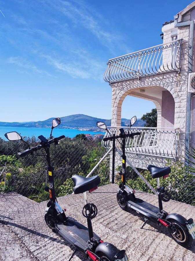 Dream View Apartments Dalmatia Трогир Екстериор снимка